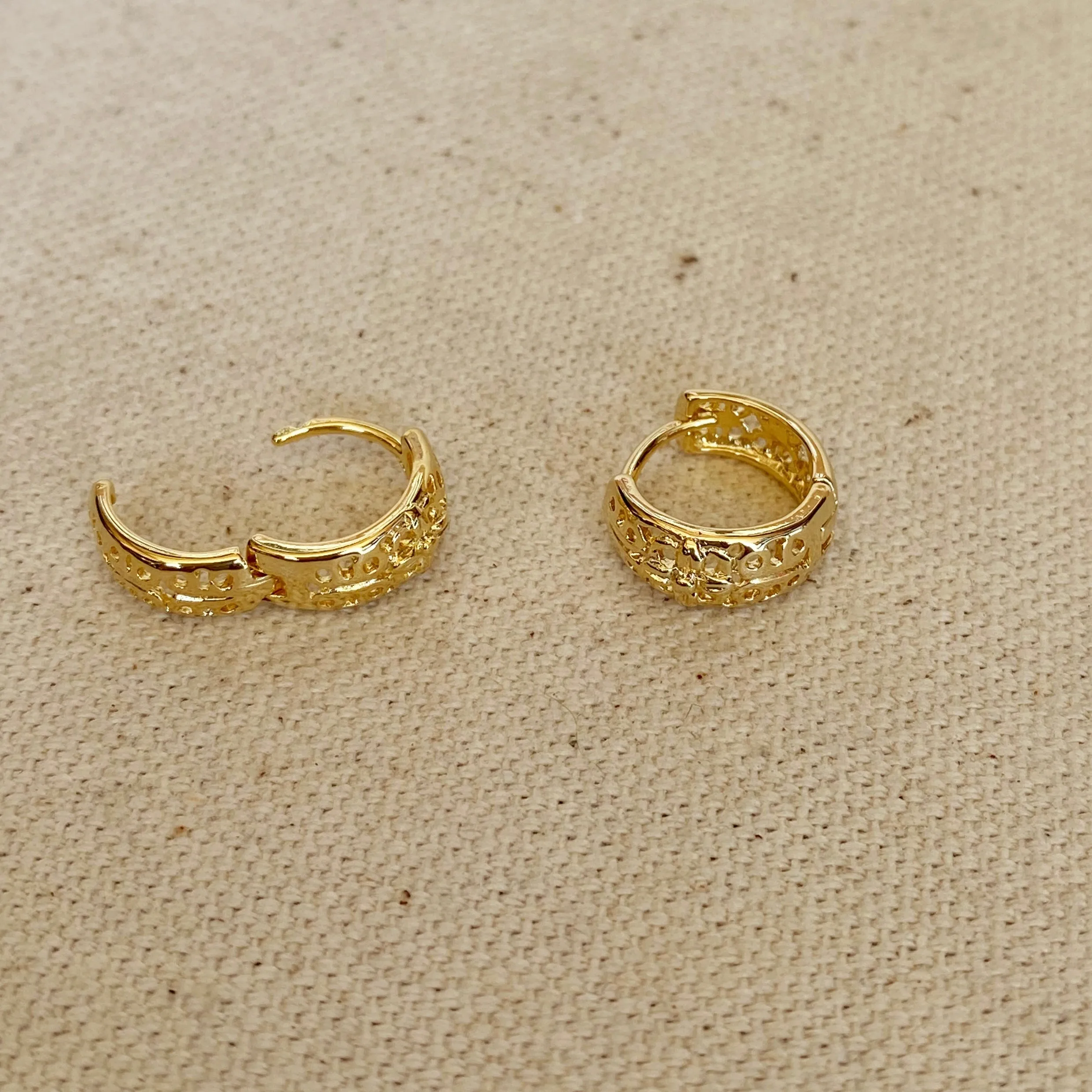 18k Gold Filled Vintage Flower Clicker Hoop Earrings