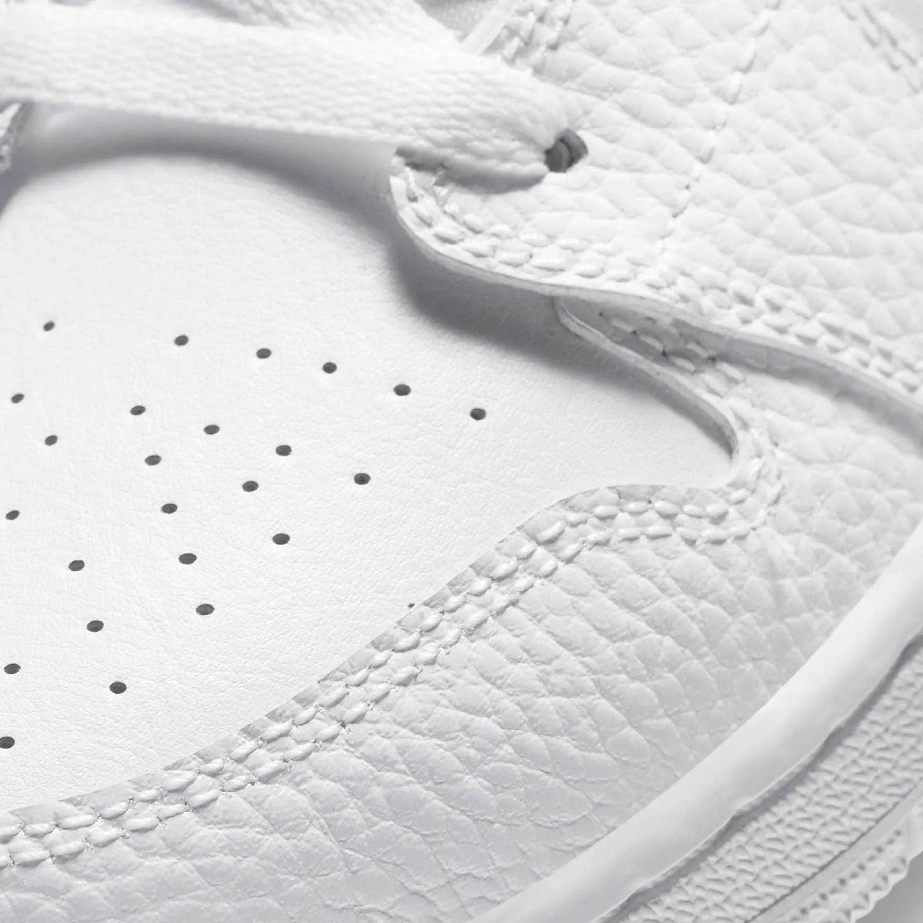 Air Jordan 1 Mid GS 'Triple White'