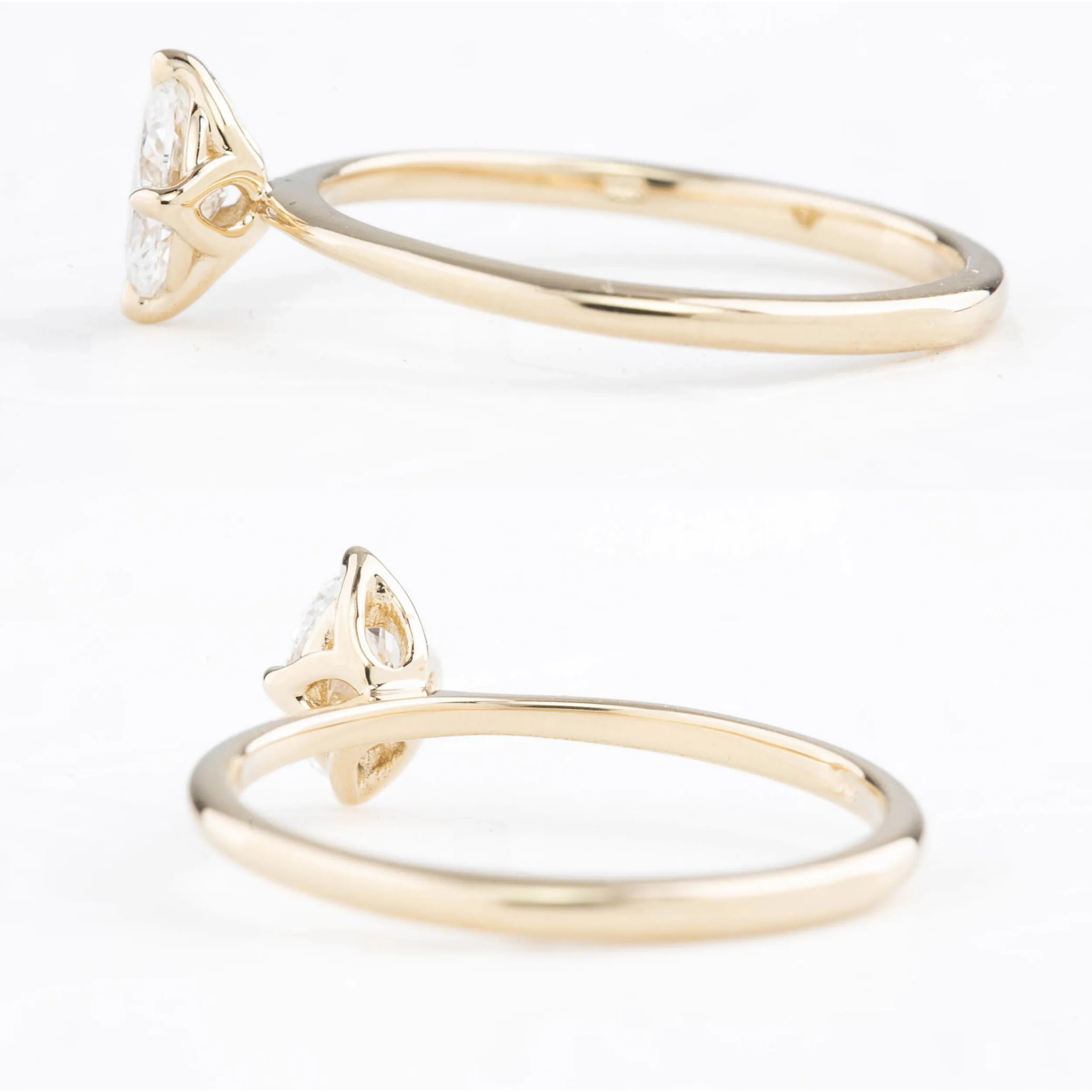 Alice Ring, Oval Brilliant-Cut Diamond