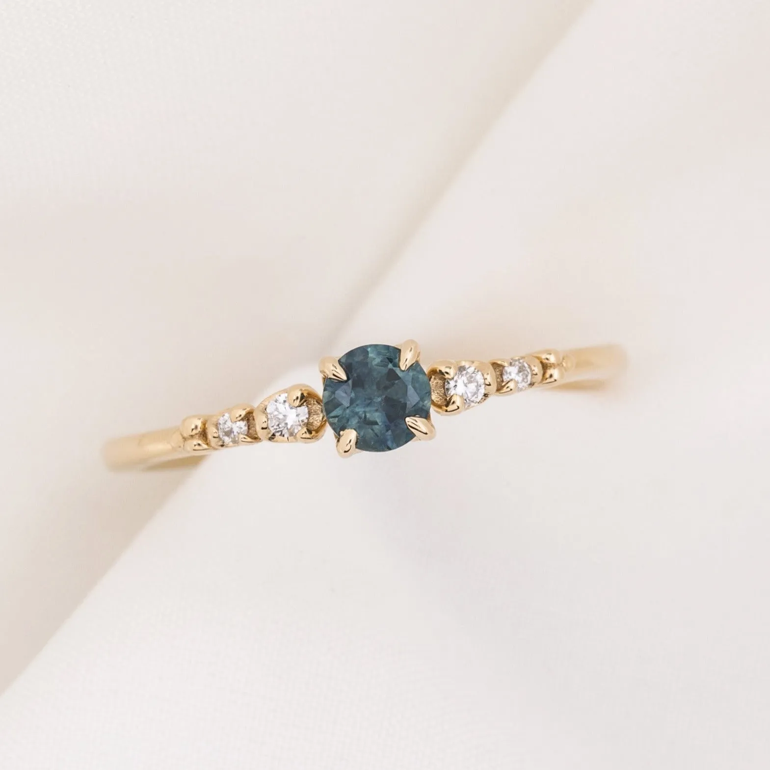 Estel Luxe Ring 0.40ct Montana Sapphire 14K Gold