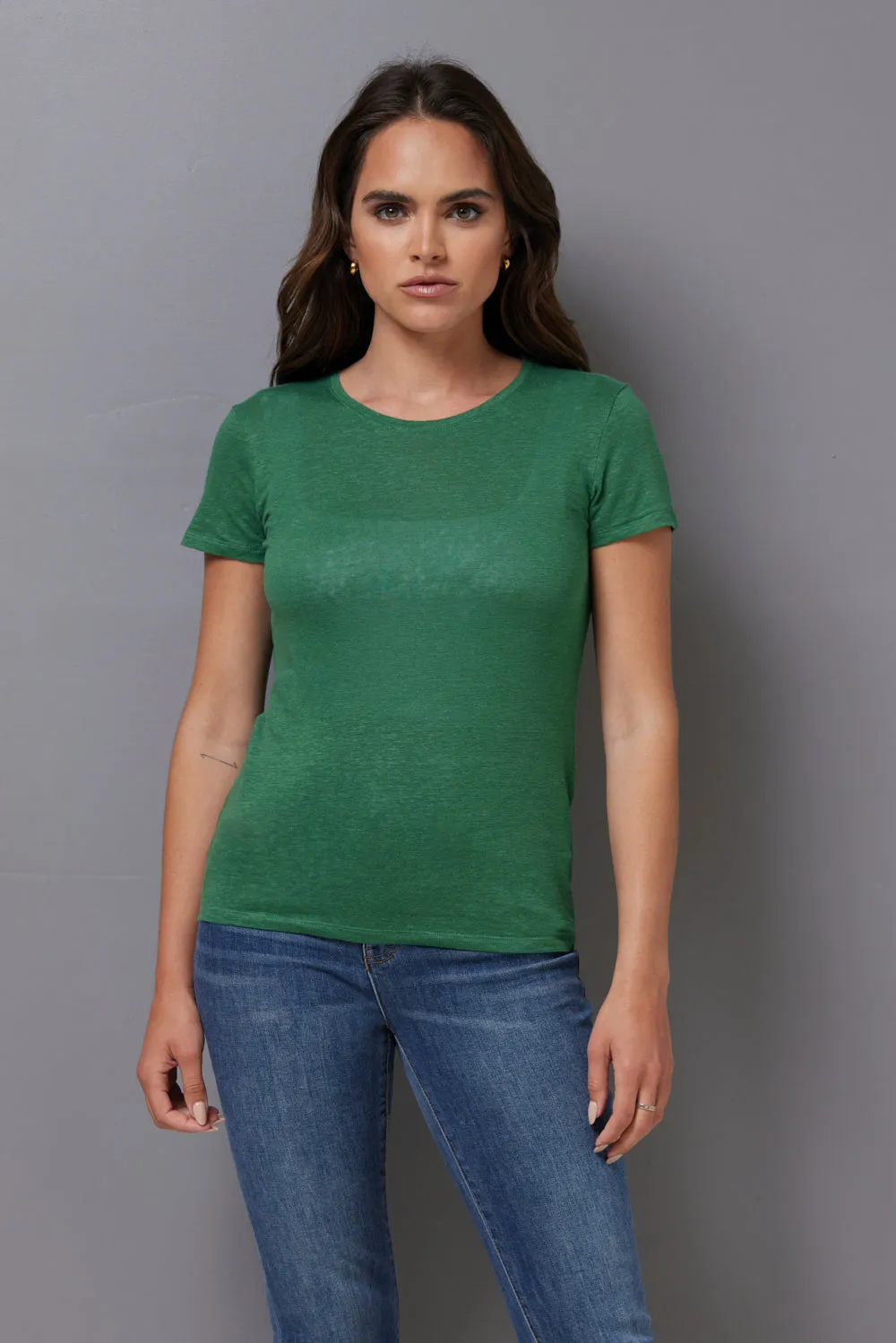 Majestic Short Sleeve Linen Crewneck in Emerald