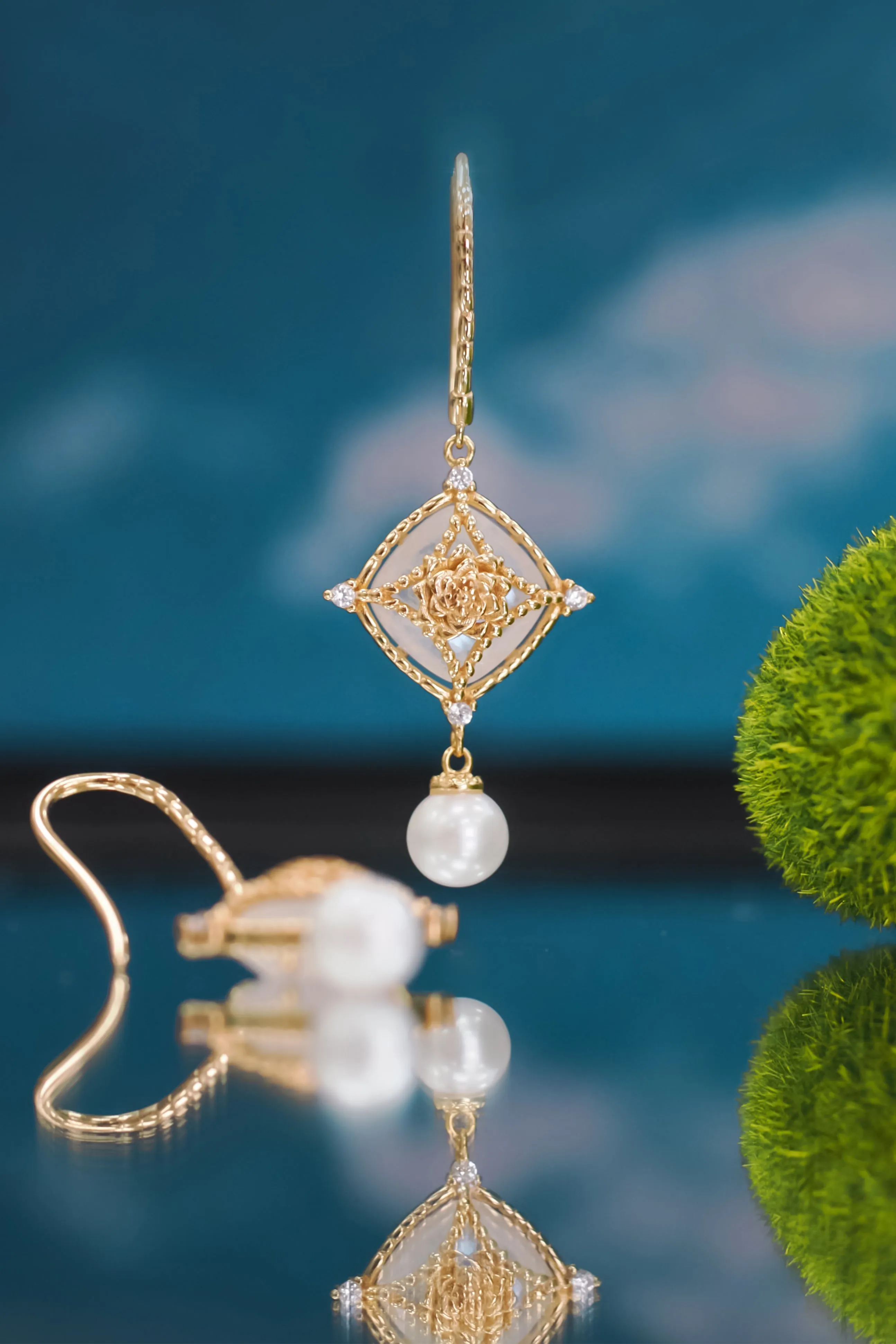 Moonstone & Freshwater Pearl Gold Earrings - Water Lily