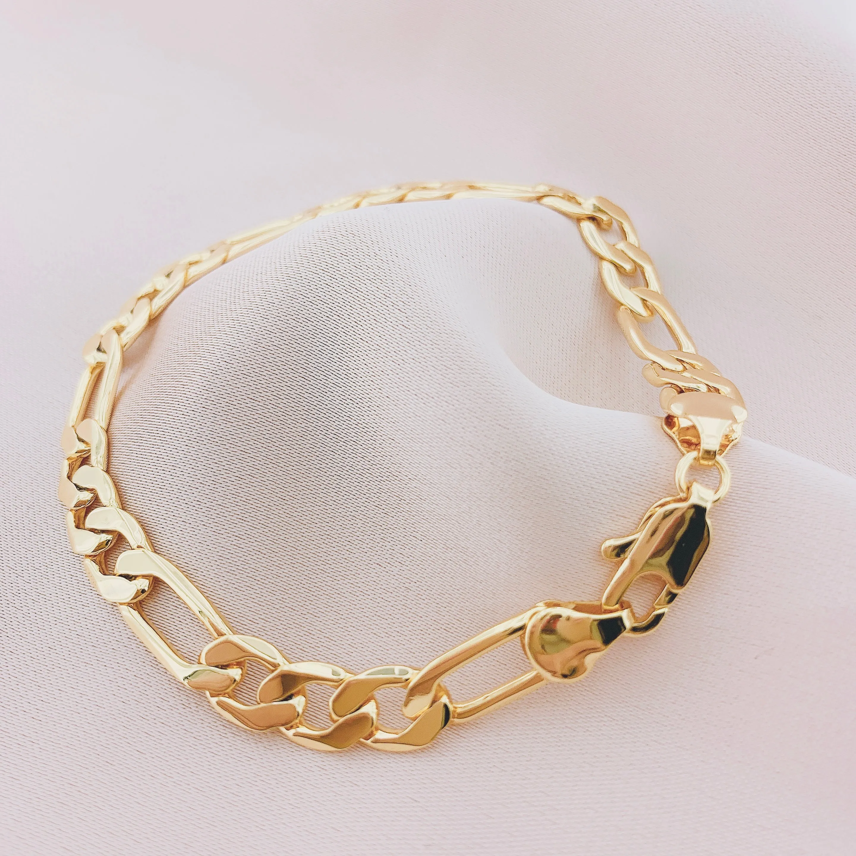 Women's Fashion Figaro Chain Bracelet